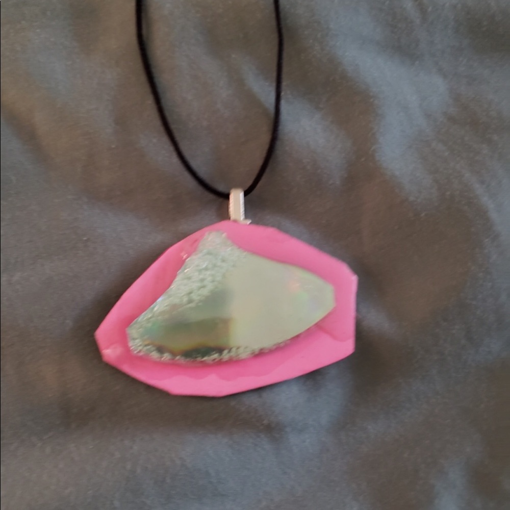 💕🤍Necklace🤍💕 - Picture 2 of 5
